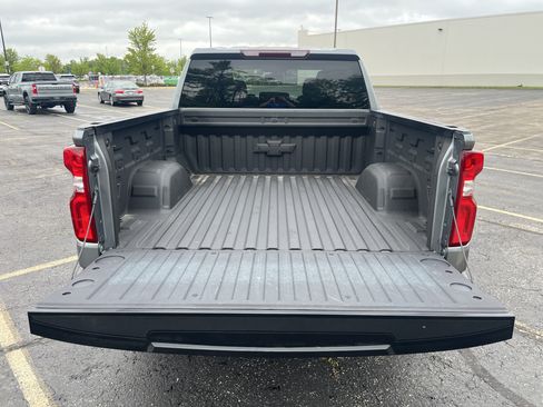Used 2021 Chevrolet Silverado 1500 LT Trail Boss w/ Bed Protection Package AWD/4WD image 9