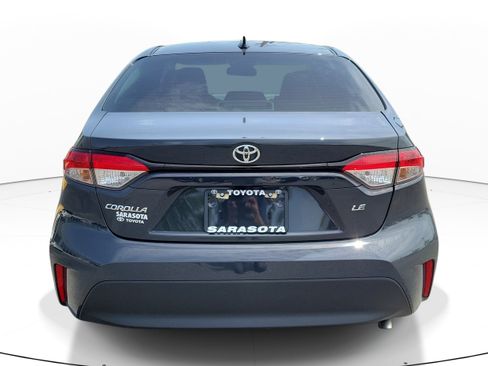 Used 2025 Toyota Corolla LE FWD image 5