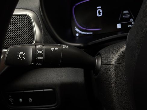 Used 2025 Kia Soul LX w/ LX Technology Package FWD image 33