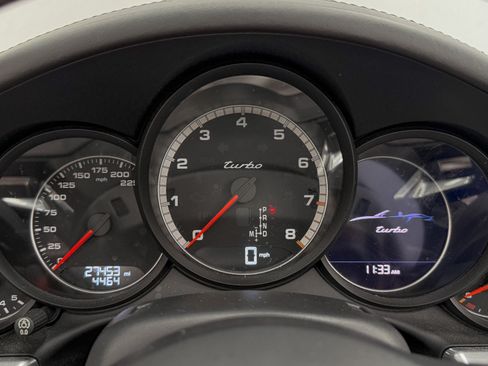 Used 2017 Porsche 911 4 Cabriolet AWD/4WD image 20