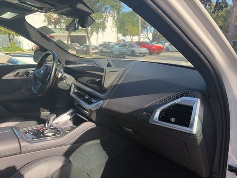 Used 2023 BMW XM AWD/4WD image 11