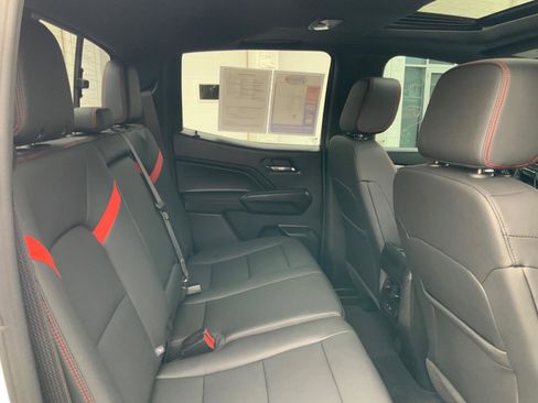 Used 2023 Chevrolet Colorado Z71 w/ Z71 Convenience Package 2 image 13