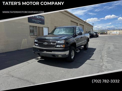 Used 2005 Chevrolet Silverado 2500 LS image 1