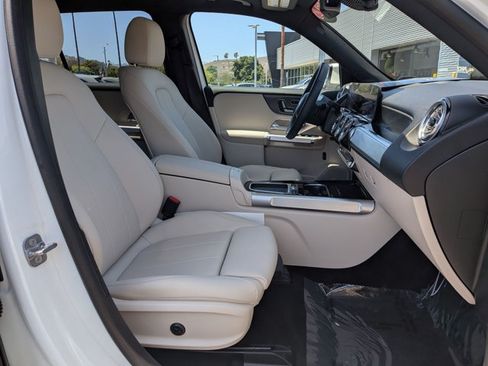 Certified 2024 Mercedes-Benz EQB 300 4MATIC image 22