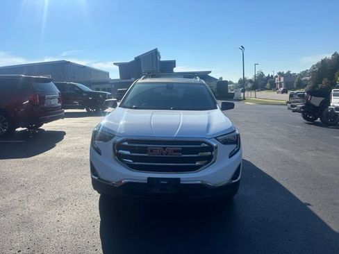 Used 2018 GMC Terrain SLT w/ Preferred Package AWD/4WD image 2