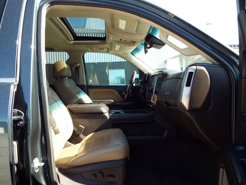 Used 2018 GMC Sierra 1500 Denali w/ Denali Ultimate Package image 27