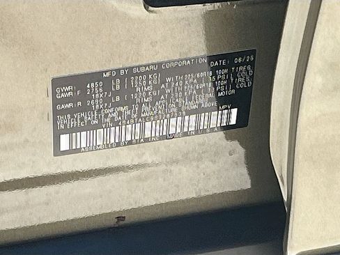 Used 2025 Subaru Outback Onyx Edition AWD/4WD image 33