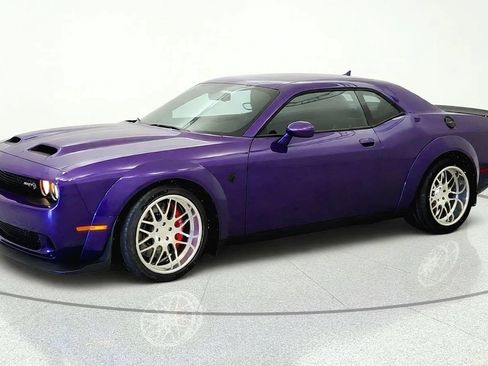 Used 2019 Dodge Challenger SRT Hellcat Redeye RWD image 4