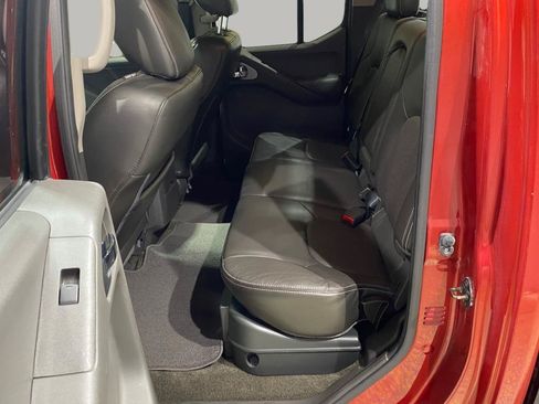 Used 2015 Nissan Frontier PRO-4X w/ Pro-4x Luxury Package AWD/4WD image 19