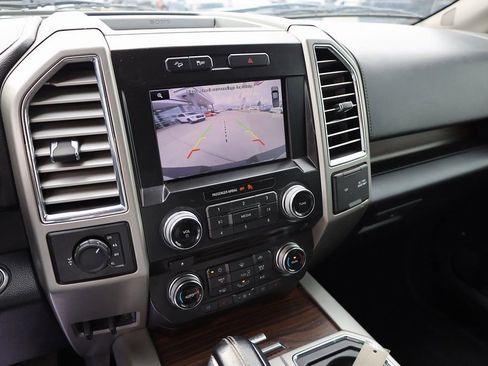 Used 2015 Ford F150 Lariat w/ Equipment Group 502A Luxury image 15