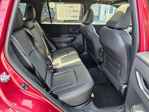 New 2026 Subaru Outback Limited AWD/4WD image 11