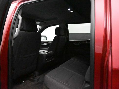 Used 2024 Chevrolet Silverado 1500 LT Trail Boss w/ LPO, Dark Essentials Package AWD/4WD image 31