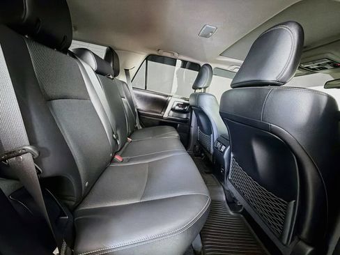 Used 2017 Toyota 4Runner Limited AWD/4WD image 27