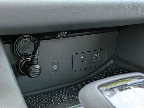 Used 2024 Nissan Pathfinder SL FWD image 28