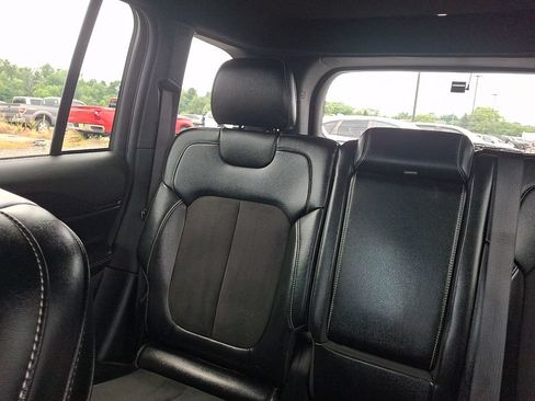 Used 2024 Jeep Grand Cherokee Altitude AWD/4WD image 19