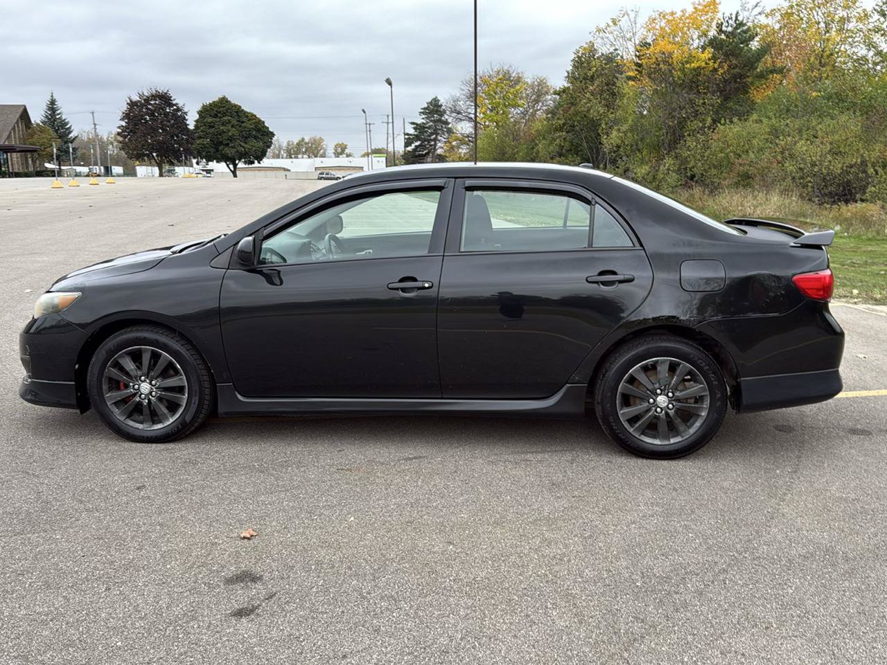 Used 2009 Toyota Corolla S w/ Sport Pkg FWD image 8