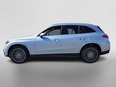New 2025 Mercedes-Benz GLC 300 image 2