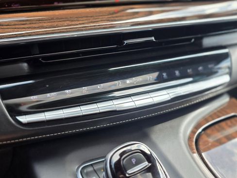 Used 2021 Cadillac Escalade Sport Platinum image 40