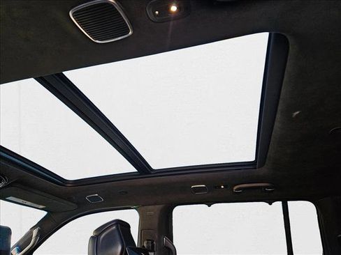 Used 2022 Jeep Grand Wagoneer Series III w/ Rear Seat Video Group 1 image 24