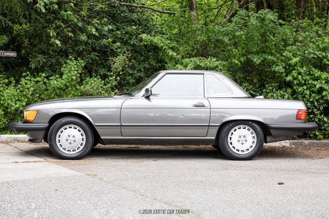 Used 1987 Mercedes-Benz 560 SL image 3
