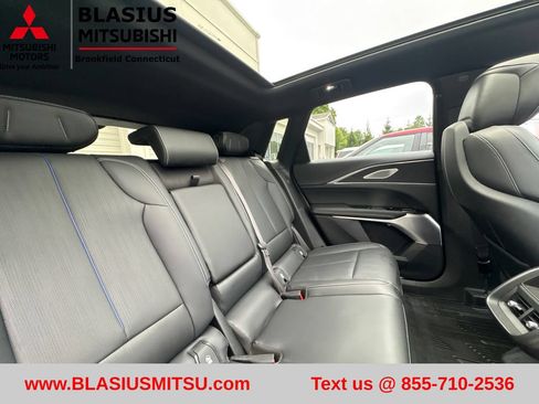 Used 2024 Cadillac Lyriq Luxury AWD/4WD image 49