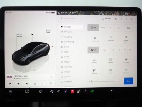 Used 2023 Tesla Model 3 Standard Range RWD image 27