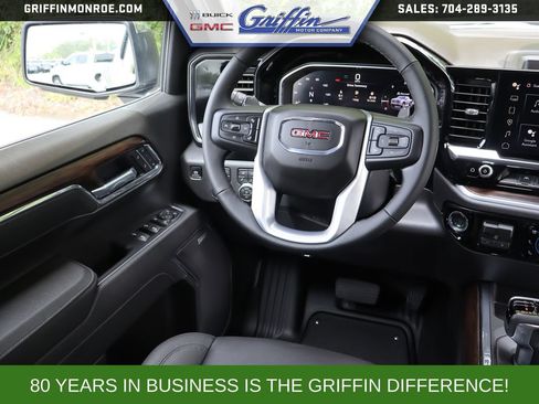 New 2026 GMC Sierra 1500 SLT w/ SLT Premium Plus Package AWD/4WD image 17