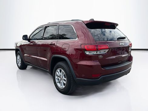 Used 2020 Jeep Grand Cherokee Laredo image 4