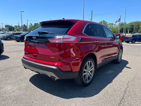 Used 2024 Ford Edge Titanium AWD/4WD image 4