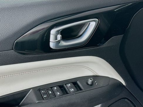 Certified 2022 Jeep Compass Limited w/ Sun and Sound Group image 27