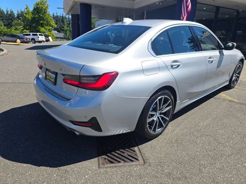Used 2019 BMW 330i xDrive Sedan w/ Convenience Package AWD/4WD image 7