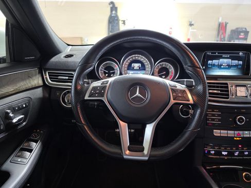 Used 2016 Mercedes-Benz E 350 4MATIC Wagon image 20