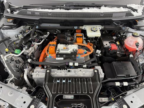 Certified 2025 Cadillac Optiq Sport 2 image 11