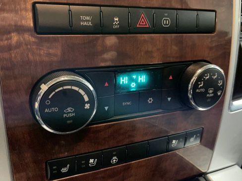 Used 2012 RAM 1500 Laramie w/ Protection Group image 17