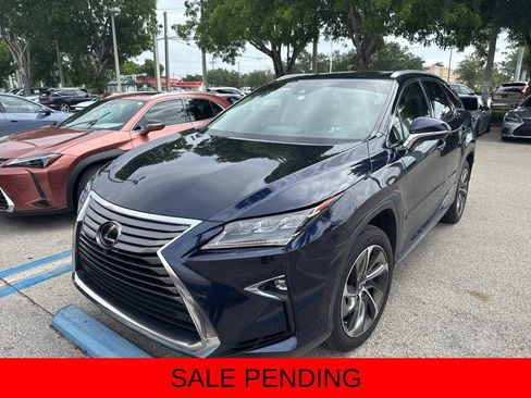 Used 2018 Lexus RX 350L Luxury w/ Accessory Package FWD image 2