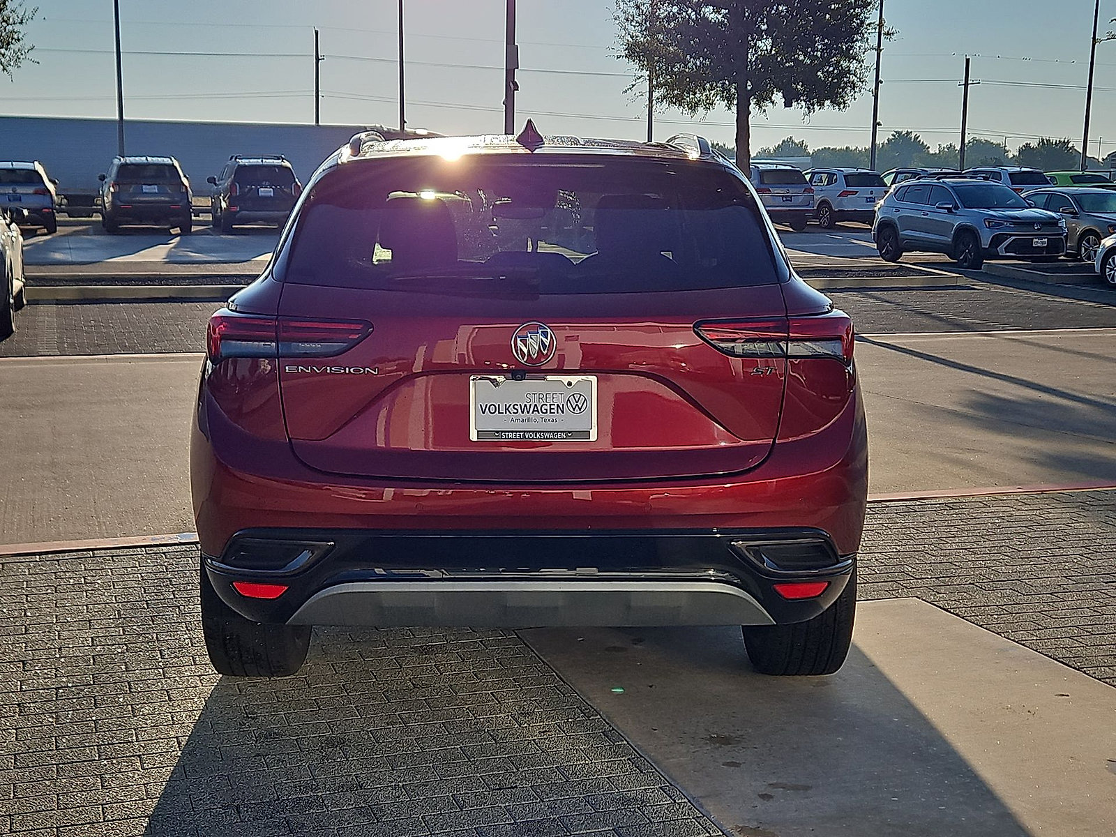 Used 2023 Buick Envision Preferred FWD image 7