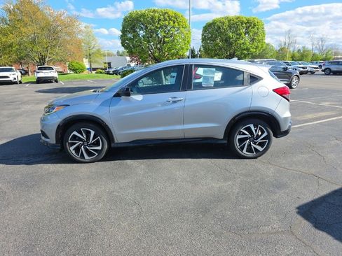 Used 2019 Honda HR-V Sport image 4