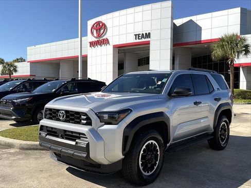 Certified 2025 Toyota 4Runner TRD Off-Road Premium image 1