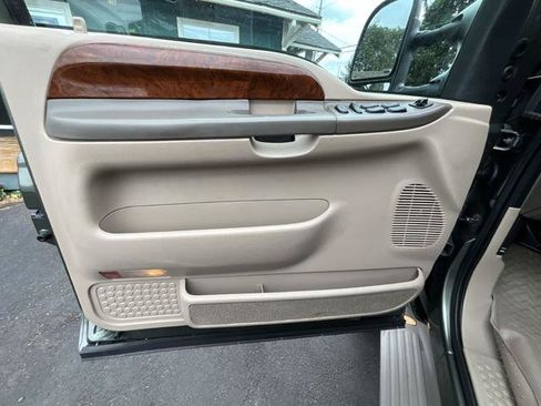 Used 2000 Ford Excursion Limited AWD/4WD image 7