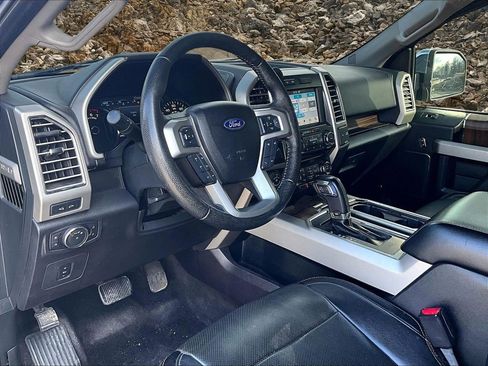 Used 2016 Ford F150 Lariat image 11