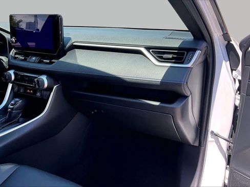 Certified 2025 Toyota RAV4 XSE AWD/4WD image 19