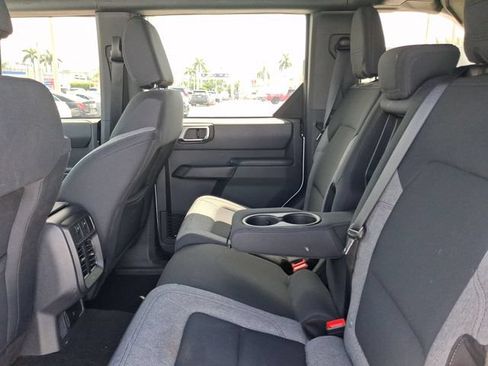 Certified 2025 Ford Bronco 4-Door AWD/4WD image 6