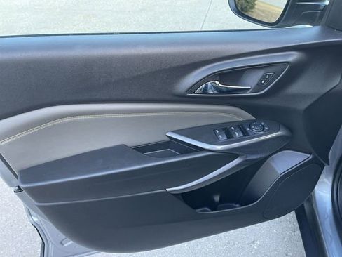 Used 2025 Chevrolet Trax ACTIV w/ Driver Confidence Package image 10