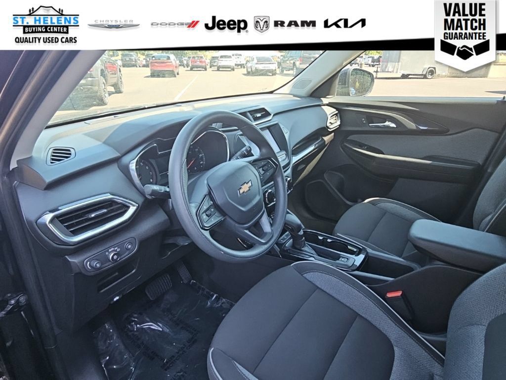 Used 2023 Chevrolet TrailBlazer LT FWD image 12