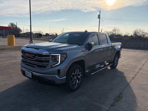 New 2026 GMC Sierra 1500 SLT w/ SLT Premium Plus Package image 2