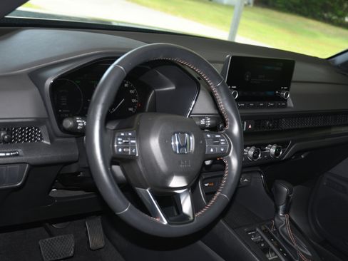 Used 2024 Honda CR-V Sport image 9