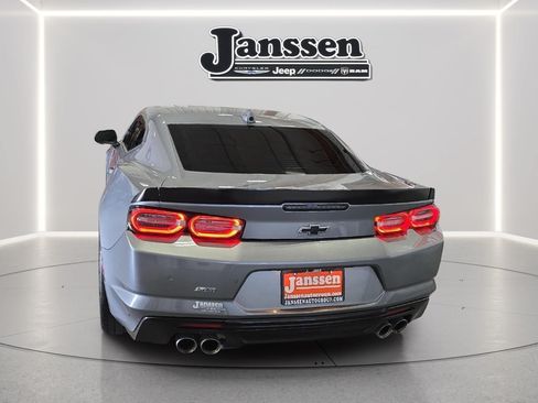 Used 2022 Chevrolet Camaro SS RWD image 4