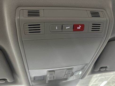 New 2025 Volkswagen Taos S image 22