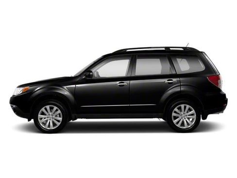 Used 2013 Subaru Forester 2.5X image 3