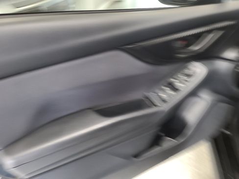 Used 2019 Subaru Crosstrek 2.0i Premium image 7